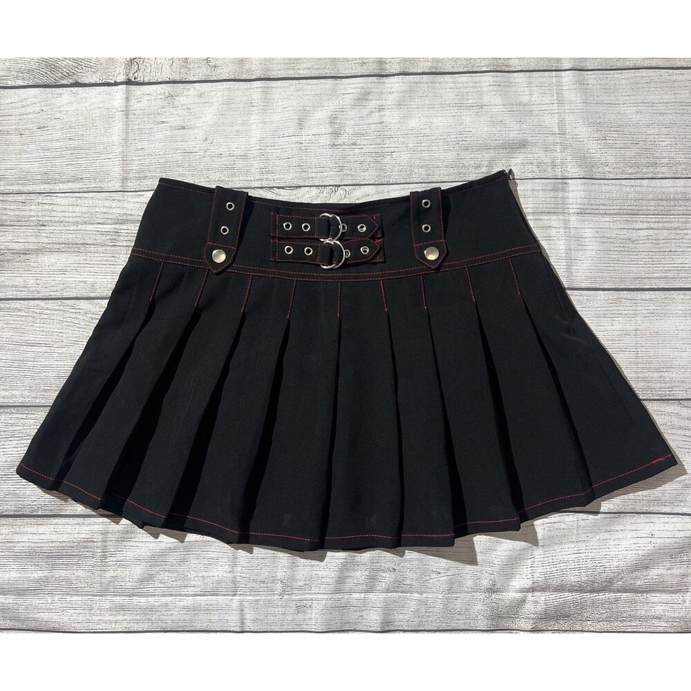 Mini NWT Forever 21 black and red pleated skirt grunge punk Sz M